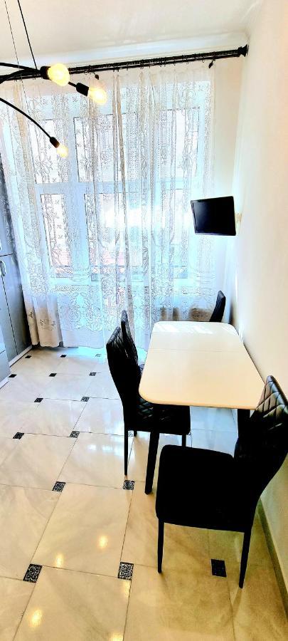 Apartmán Центр Апарт Ternopil Exteriér fotografie